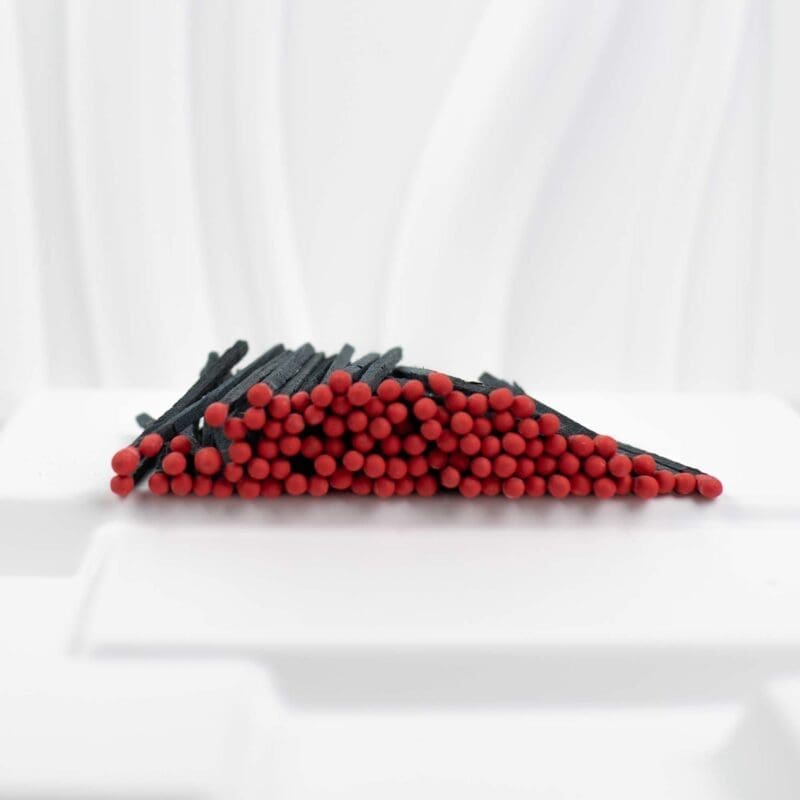 9.5 cm Black + Red Head Matches