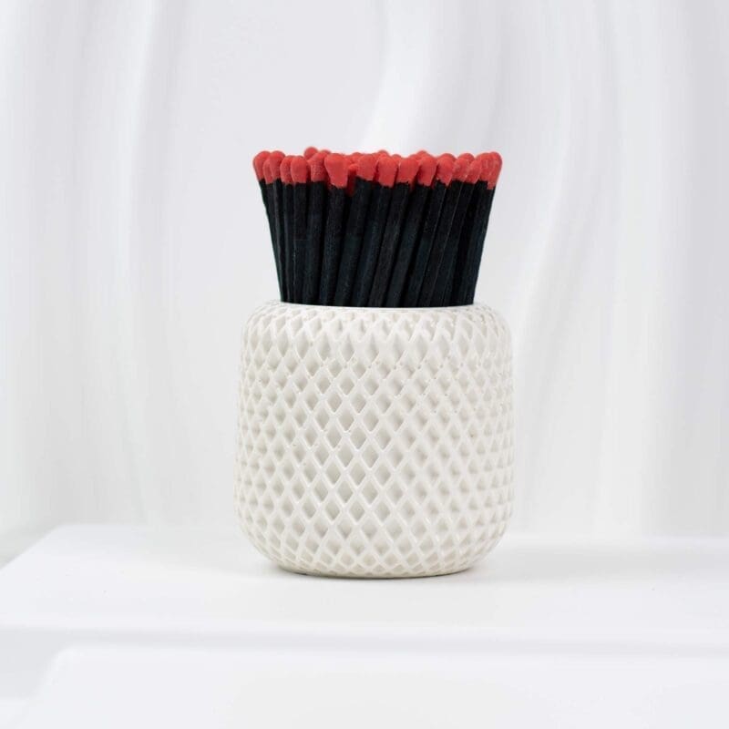 9.5 cm Black + Red Head Matches