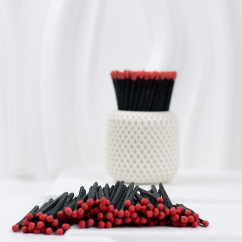 9.5 cm Black + Red Head Matches