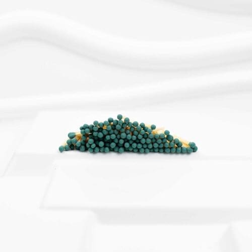 Elegant forest green head matches in a glass jar, stylish 4.8 cm match set for candles and fireplace, minimalist green matches as a decorative gift