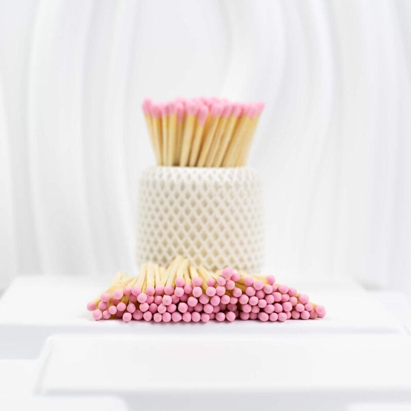 9.5 cm Wooden Matches – Pink Light Heads