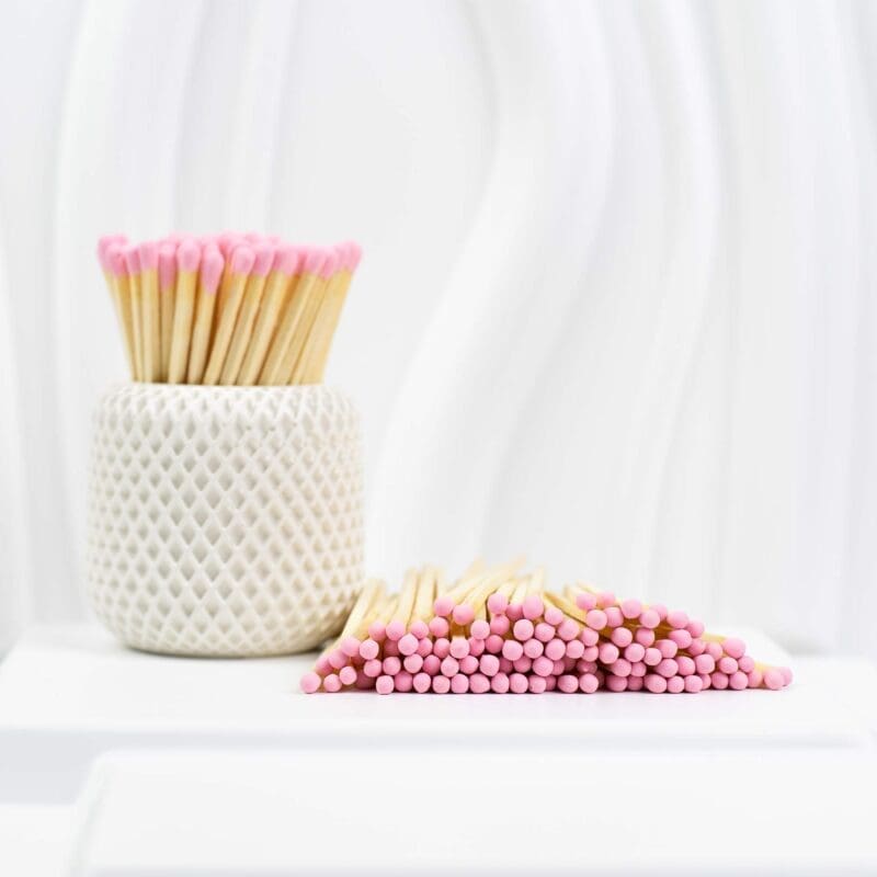 9.5 cm Wooden Matches – Pink Light Heads